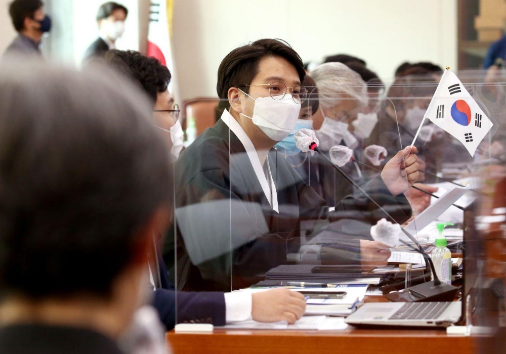 외국인, 허가없이 집 못 산다... 부동산거래 허가제 확대