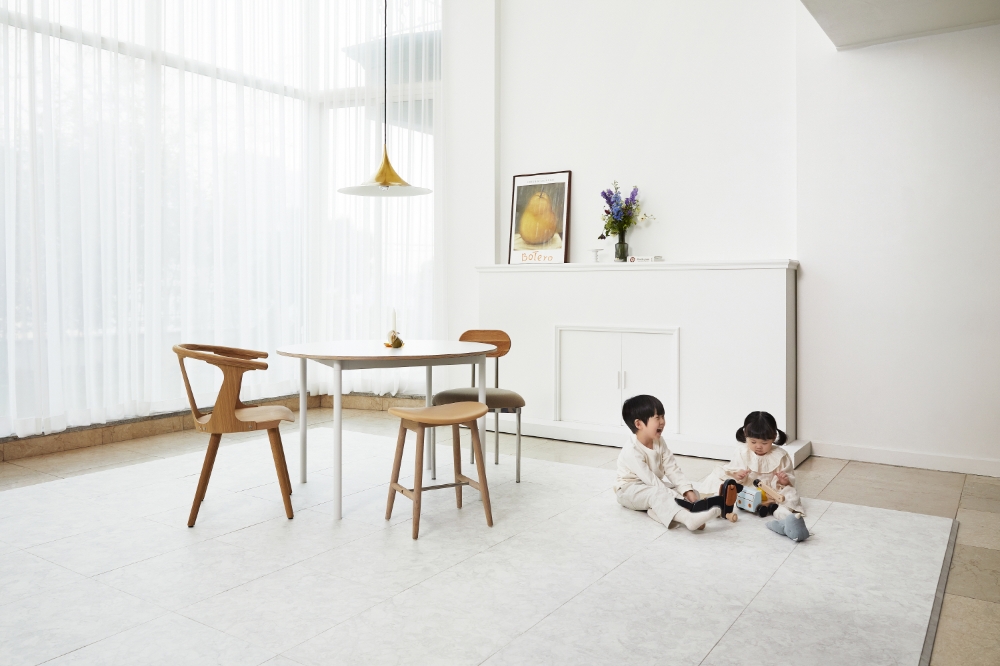 LG지인 안심매트.(사진=LG하우시스)