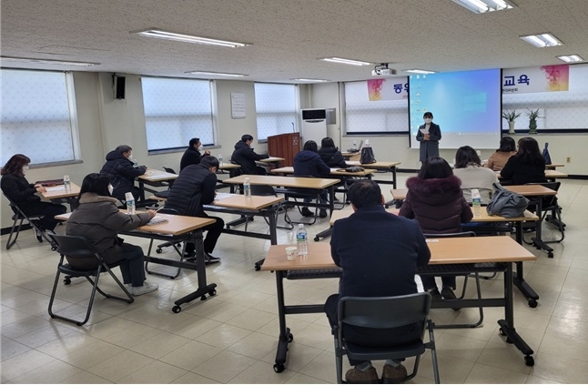 부산시장보궐선거 선거관리 간사·서기 교육.(사진제공=부산사상구선거관리위원회)