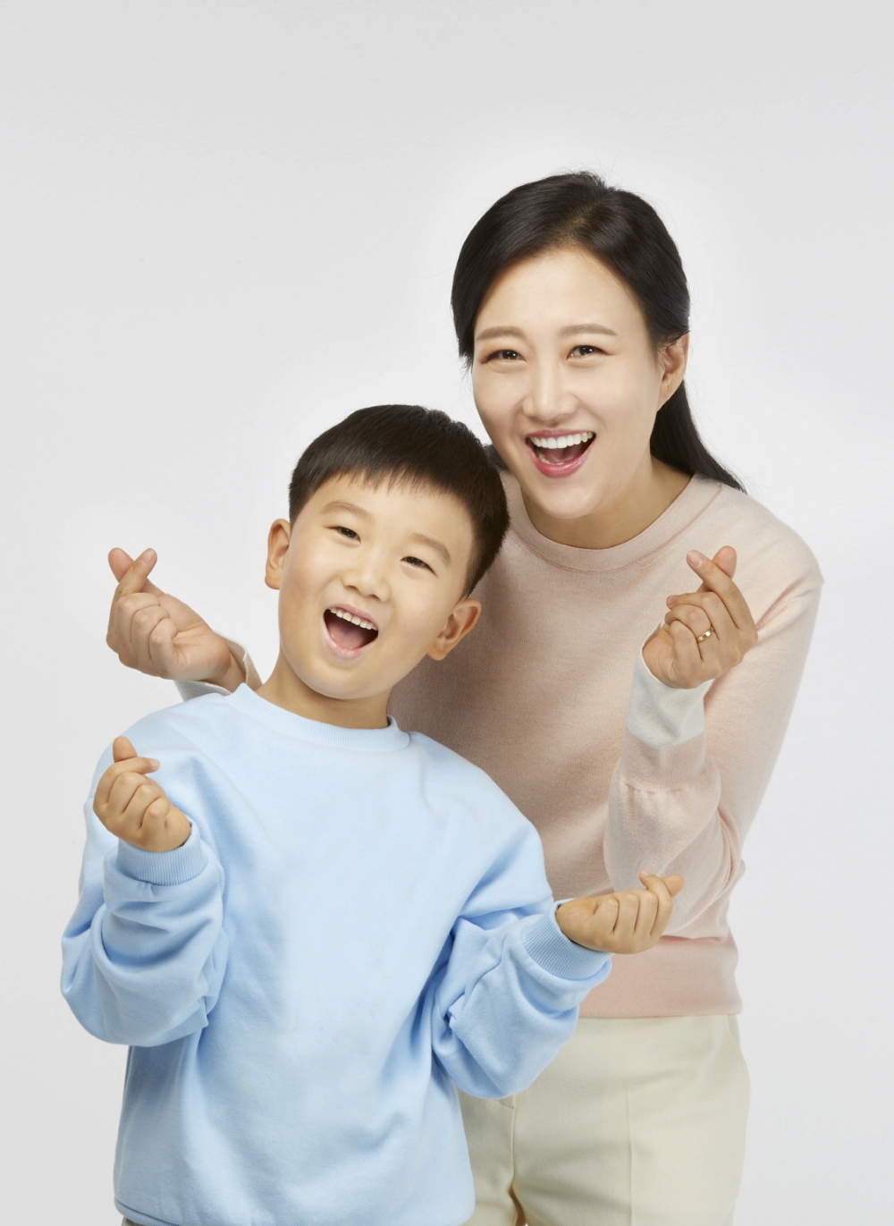 천호엔케어, 가수 장윤정-도연우 군 브랜드 모델 발탁