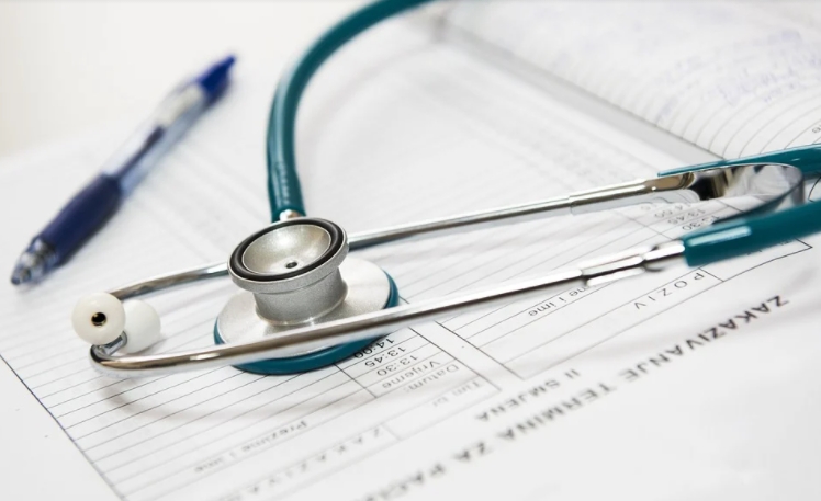 미래노무법인, 병의원 업계의 퇴직금이 포한된 근로계약서 문제에 대하여