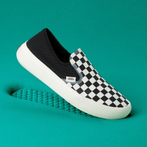 반스 체커보드 컴피쿠시 원(VN0A45J5R6R1) 이미지. 사진=반스 홈페이지 갈무리