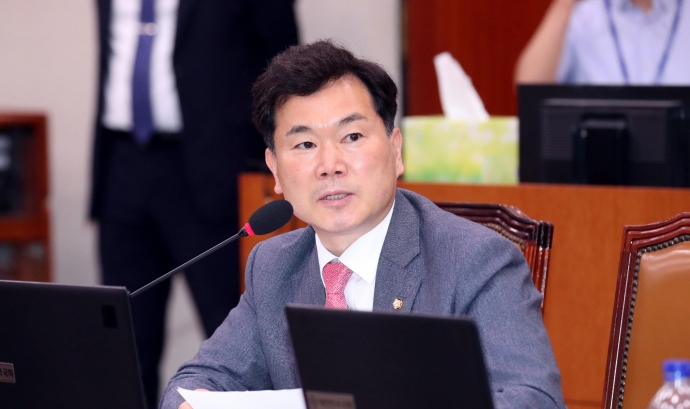 김승수,“아파트단지 앞 시위, 이제 그만” 집시법 대표발의