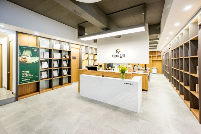 재산 상속 시 채무 있는 경우, 상황에 따라 가장 적절한 상속 방법 선택해야