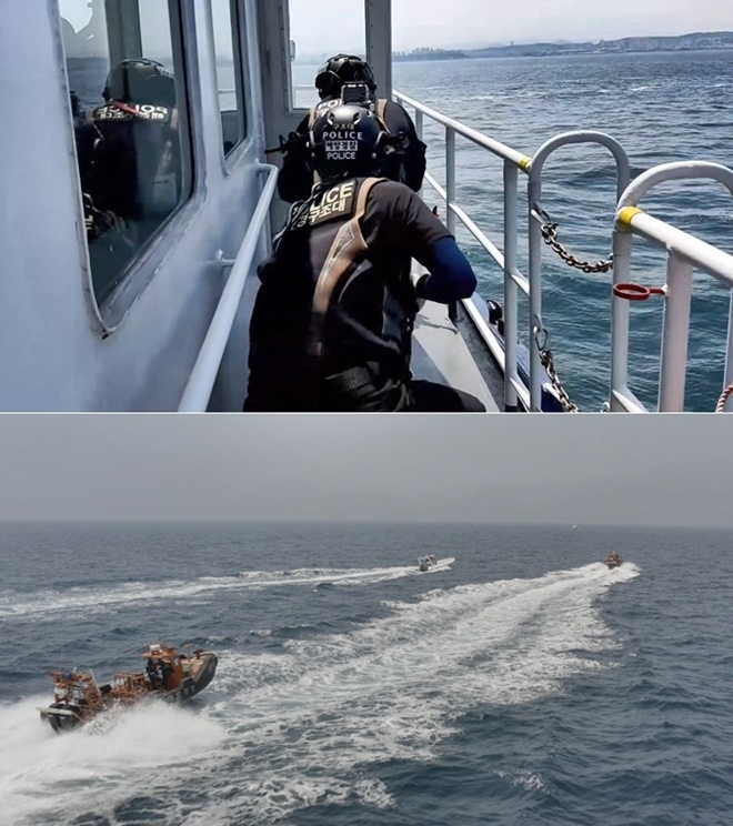 해경특수부대원들이 선내 진입하고있다./1009함 단정 2척이 용의선박을 추적하고 있다.(사진제공=울산해양경찰서)