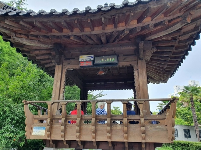 기장읍 새마을공원 내 정자쉼터 전경.(사진제공=부산 기장군)