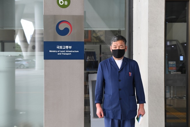 오규석 기장군수는 8월 31일 기장군의 고질적인 도로교통 문제해결을 위해 국토교통부를 방문하고 있다.(사진제공=부산 기장군)