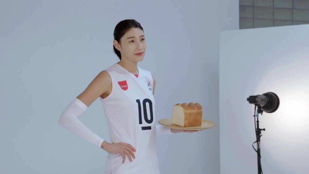 SPC삼립, '식빵언니' 김연경 촬영 스케치 공개