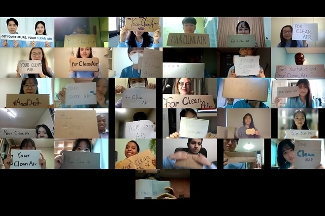 전 세계 대학생 푸른 하늘 대사들이 온라인 퍼포먼스를 펼치고 있는 모습.(사진제공=대자연)