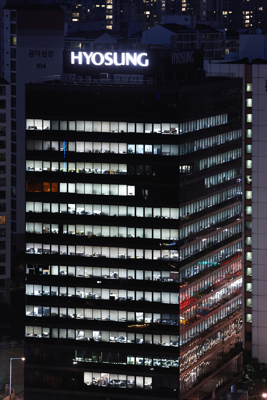 효성 조현준 회장, 스태콤으로 글로벌 신재생에너지 시장 공략