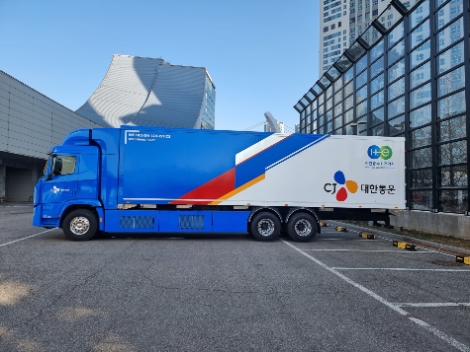 CJ대한통운, 대형 수소화물차 물류현장 투입... ESG경영 선도