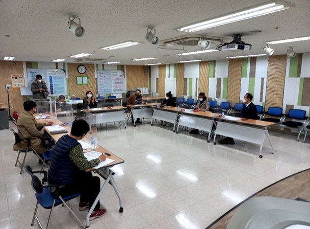 멘토단 간담회 모습.(사진제공=서울남부청소년비행예방센터)