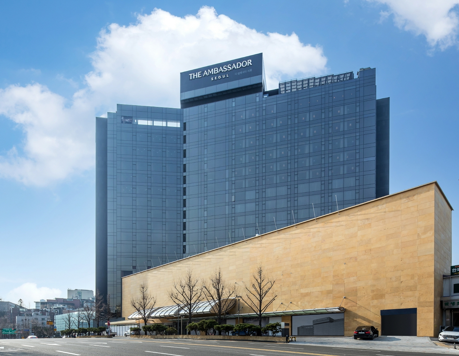 서울 장충동 ‘앰배서더 서울 풀만 호텔’ 전경.(사진=쌍용건설)