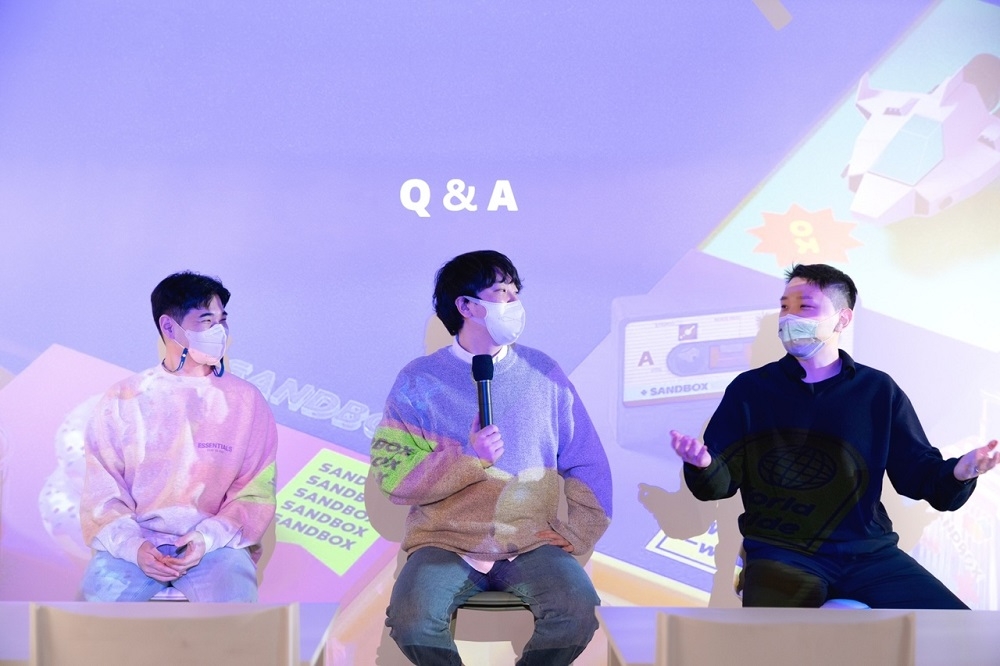 디지털 엔터테인먼트 기업 샌드박스네트워크가 30일 NFT를 새로운 성장 동력으로 선언했다. (좌측부터) 한장겸 샌드박스네트워크 NFT 사업 총괄이사, 이필성 샌드박스네트워크 CEO, 정인모 SBXG CEO. 사진=샌드박스네트워크