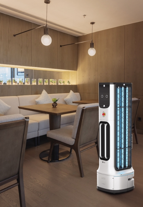 LG전자 ‘LG 클로이 UV-C봇’ 출시