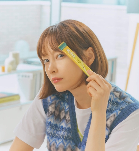 맥심 모카골드 광고모델 배우 이나영. 사진=동서식품