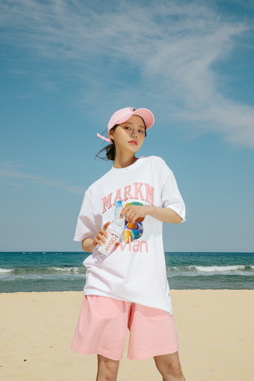마크엠, 글로벌 생수 브랜드 ‘에비앙’과 콜라보레이션 진행