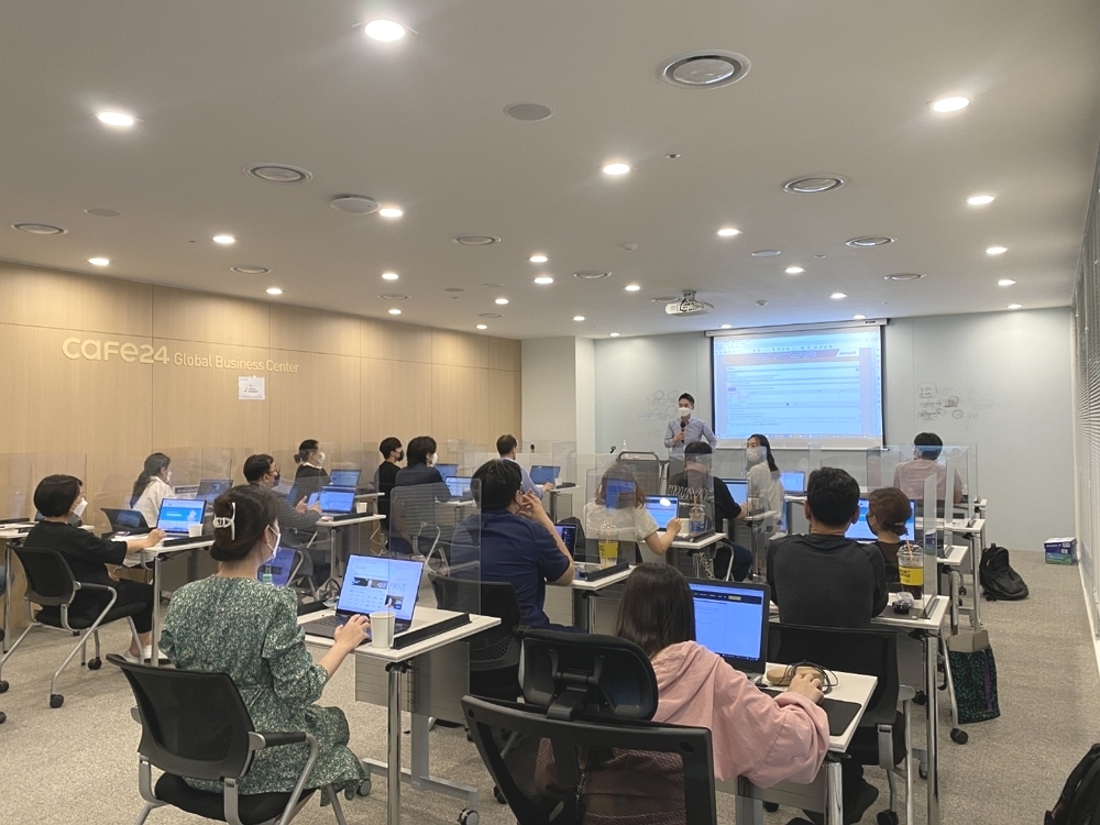 카페24, 오프라인 현장 교육 20여개로 확대