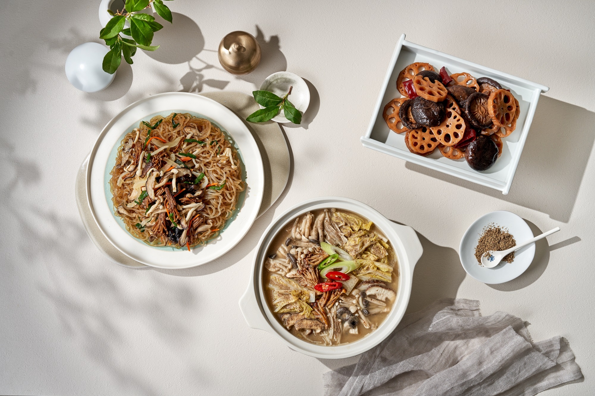 더반찬&, 조희숙 셰프와 협업해 ‘한식 버섯요리 HMR’ 3종 출시