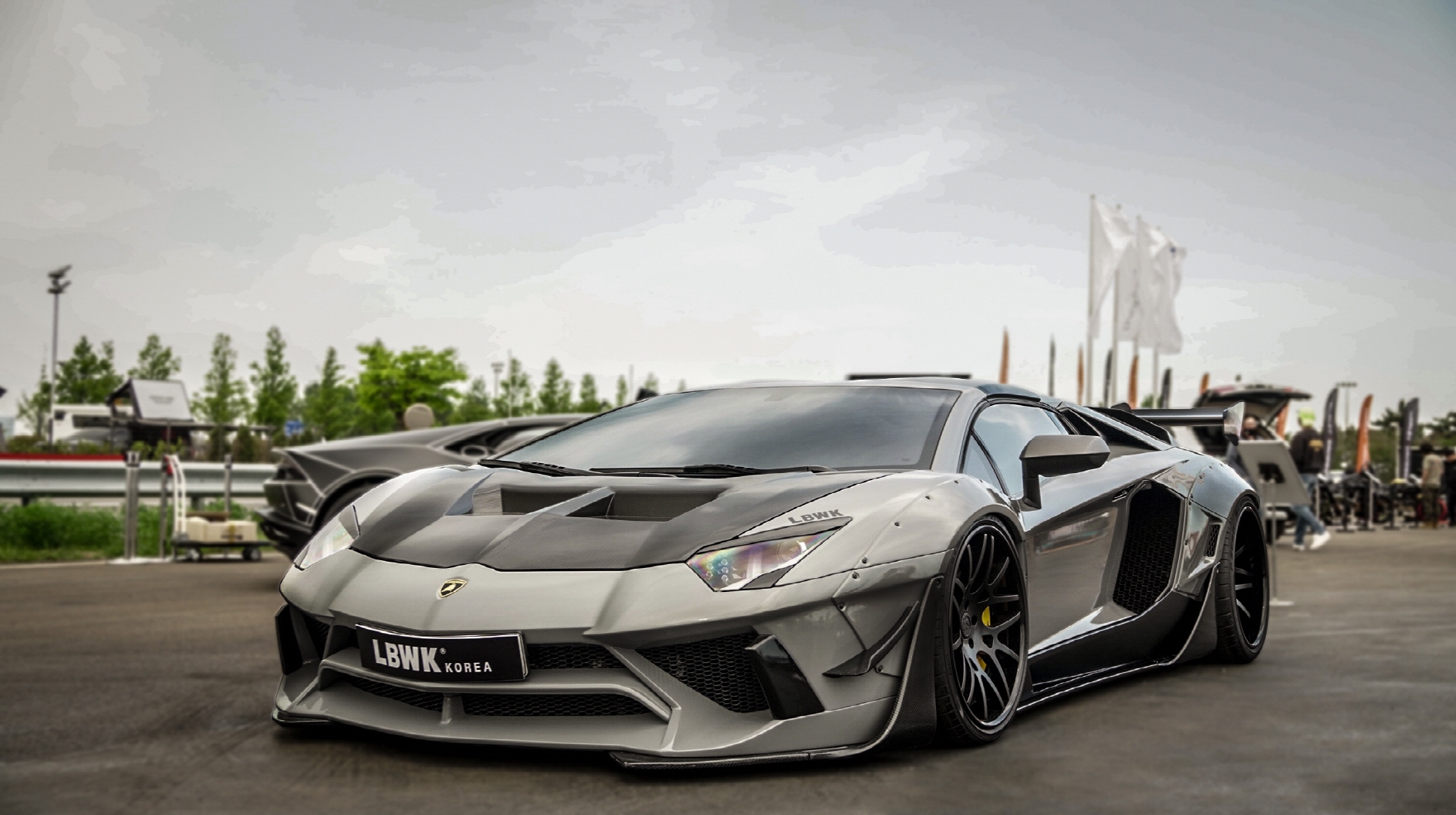 리버티워크코리아 1호 차량