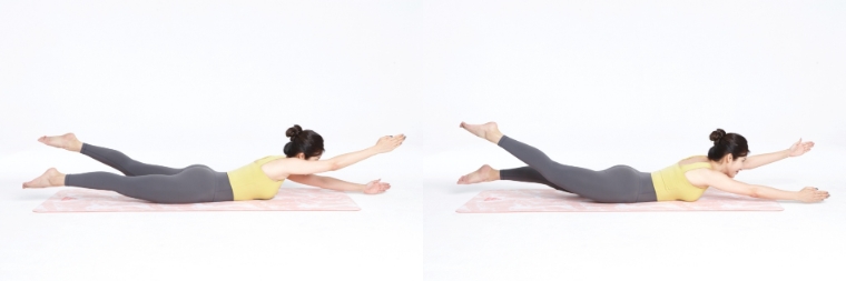 척추의 올바른 정렬과 골반 비대칭 개선에 효과적인 ‘척추기립근 강화 스트레칭’. 사진=자생한방병원