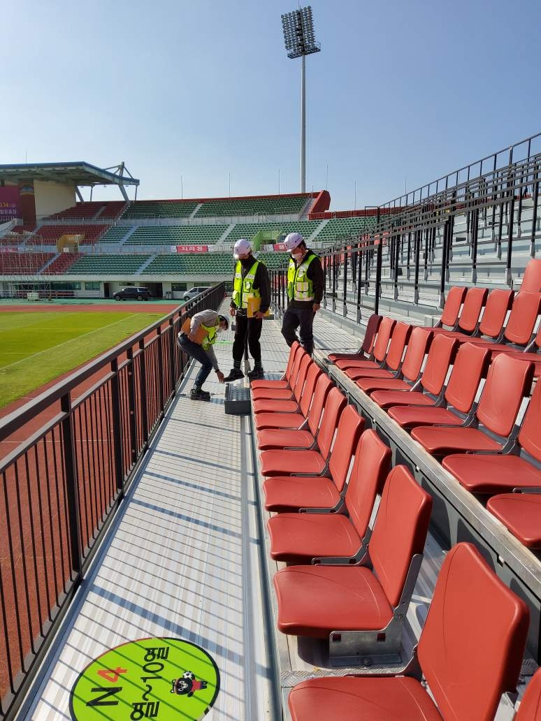 영남지사, 김천시민체전 주경기장 안전점검.(사진=국토안전관리원)