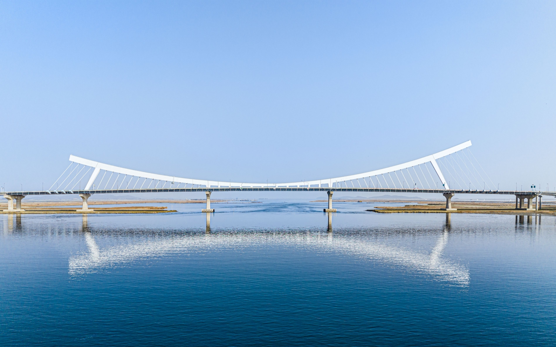 DL이앤씨가 준공한 ‘새만금 남북도로 1단계 구간’ 전경.(사진=DL이앤씨)