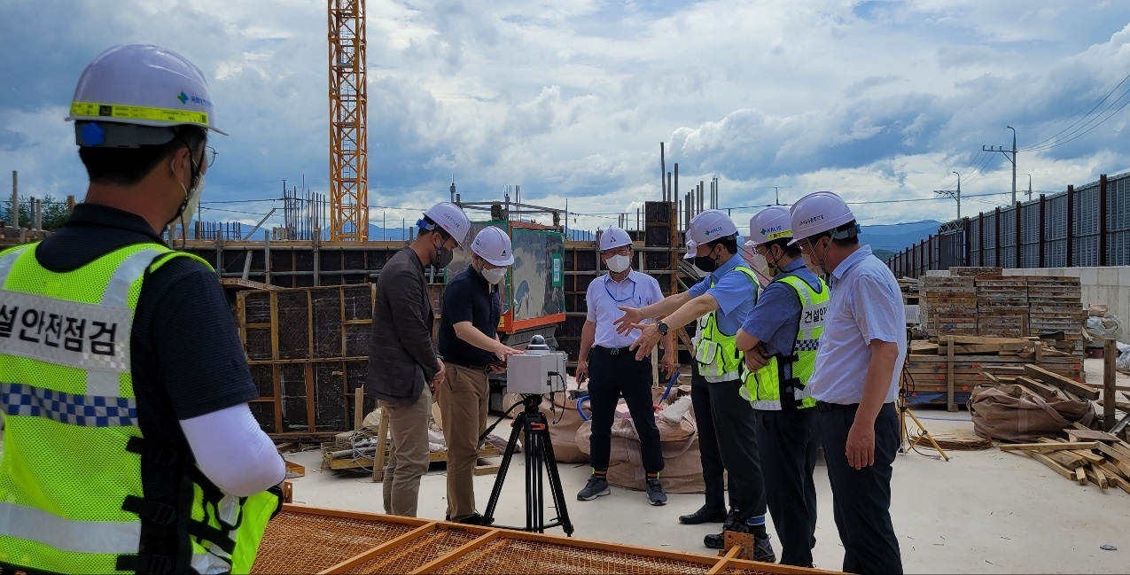 건설현장 스마트 안전장비(AI CCTV) 설치 모습.(사진=국토안전관리원)