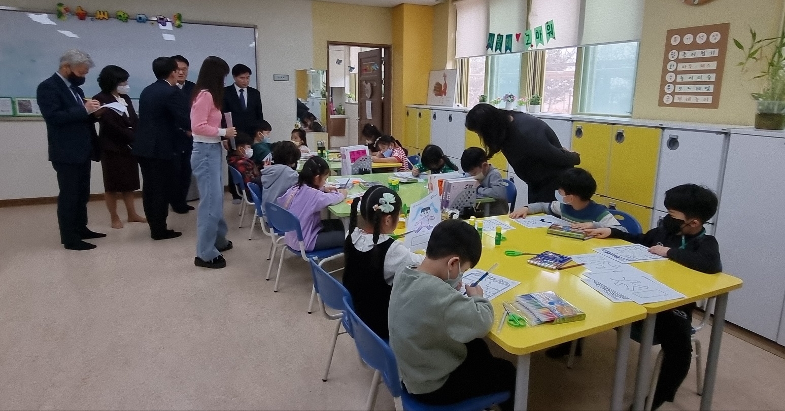 유관기관 관계자들이 직접 현장을 방문해 의견을 청취하고 있다.