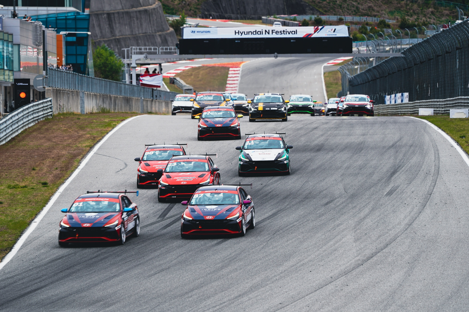 '현대 N 페스티벌' '아반떼 N컵'에 운영되는 '아반떼 N 레이스카'.(사진=현대자동차)