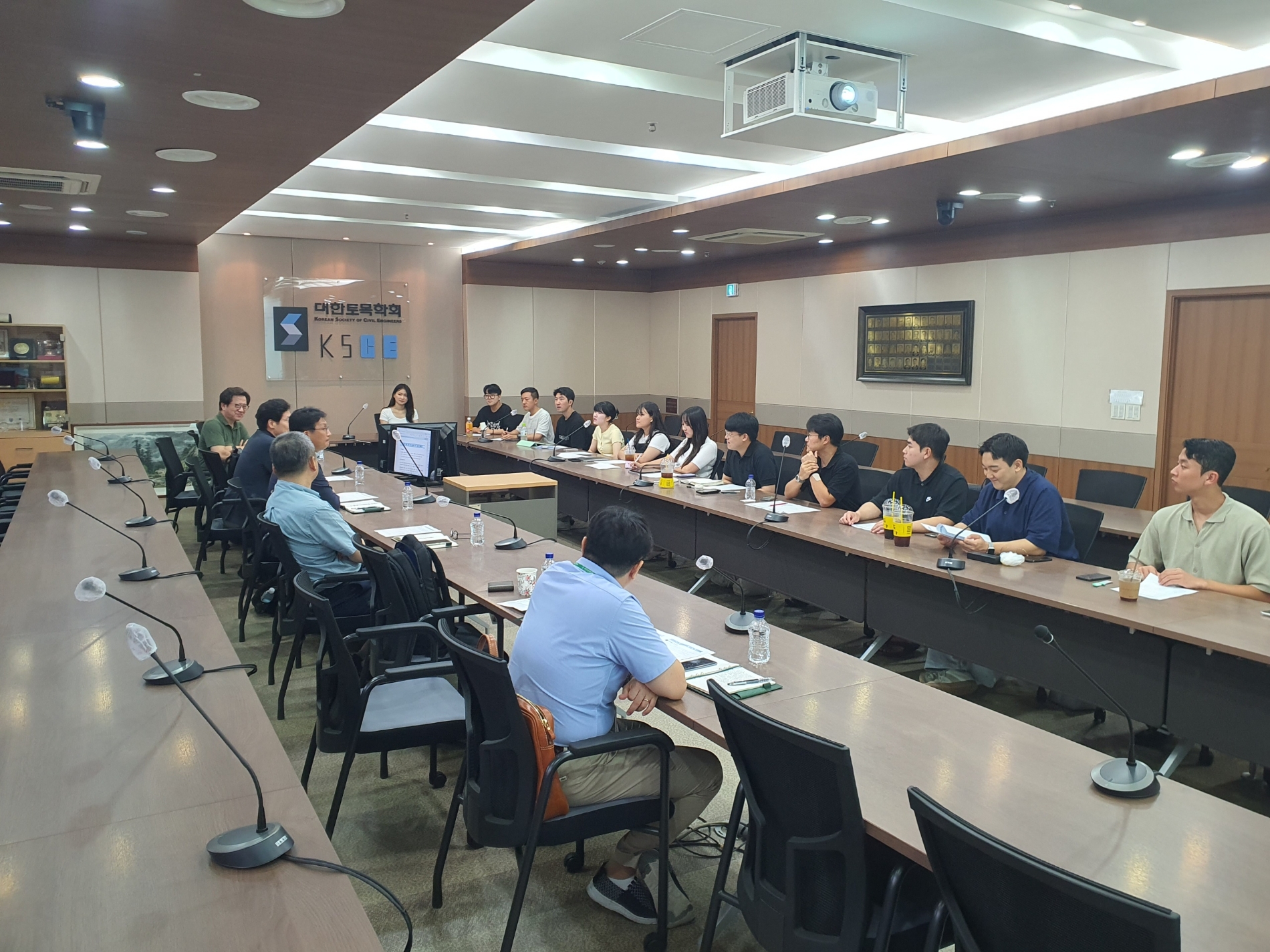 대학생 간담회 모습.(사진=국토안전관리원)