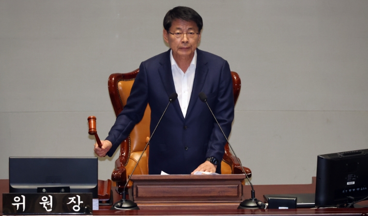 지난 7월 6일 열린 국회 예산결산특별위원회에서 서삼석 위원장이 회의를 진행하고 있다. (사진=연합뉴스)