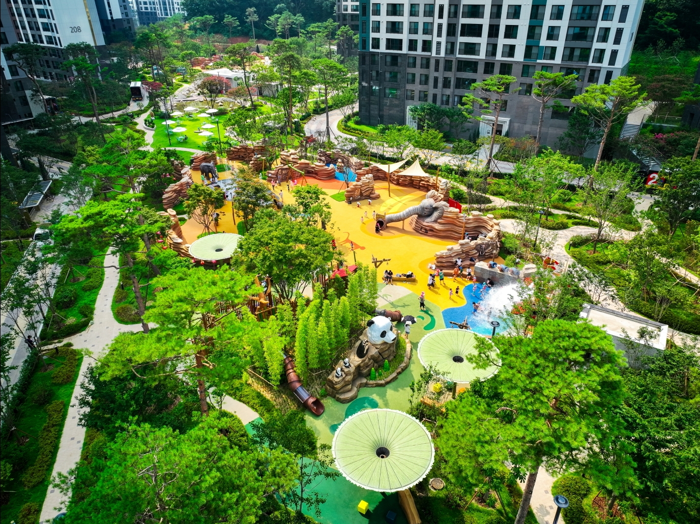 검암역 로열파크씨티 2단지 사파리월드 조경.(사진=DK아시아)