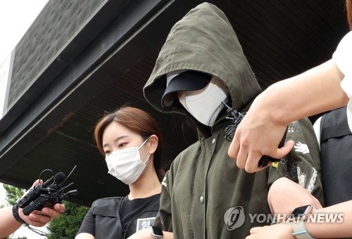 생후 36일 된 아기를 살해한 뒤 풀숲에 버린 20대 A씨.(사진=연합뉴스)