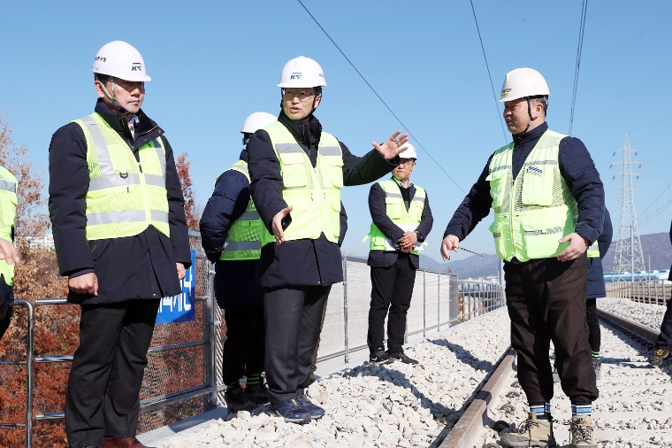 국가철도공단 김한영 이사장, 울산고가 개량 및 경주시 폐선 철거현장 점검