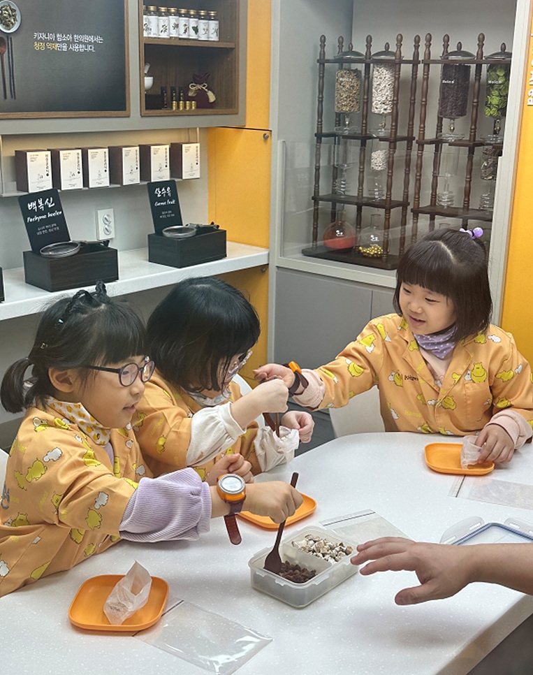 굿리치, 임직원과 ‘1월의 산타클로스’ 봉사 실시