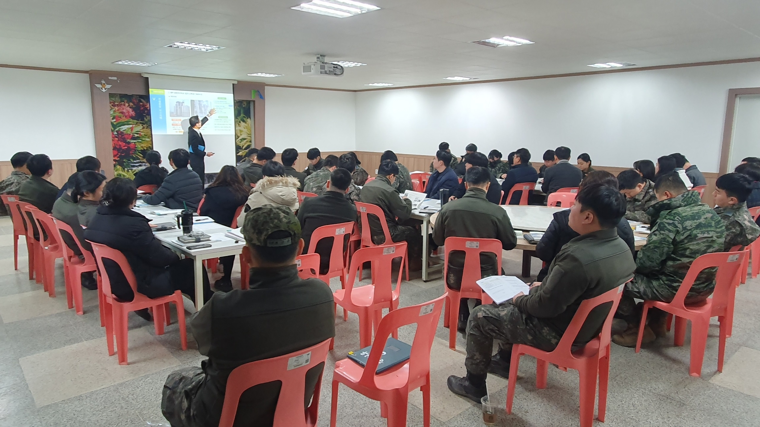 국방시설본부 경기남부시설단 건설안전 교육 모습.(사진=국토안전관리원)