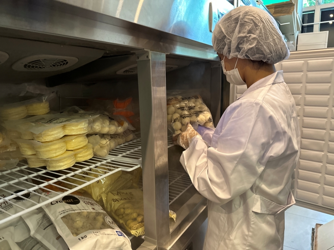 맘스터치, 가맹점 위생 관리 및 설비 지원 등 경쟁력 강화 지원 나서