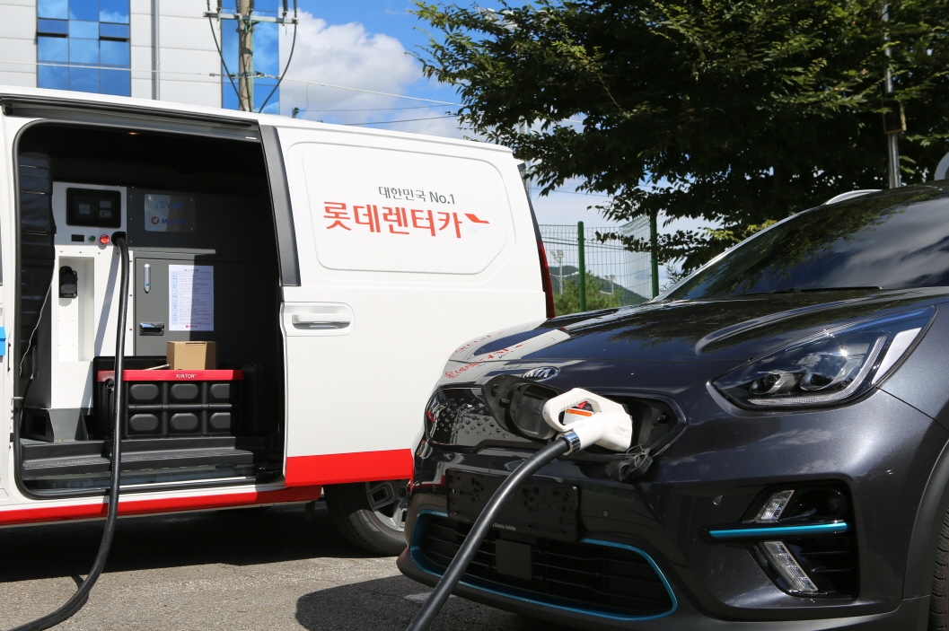 롯데오토케어, 설맞이 ‘이동형 전기차 충전·점검 서비스’ 제공