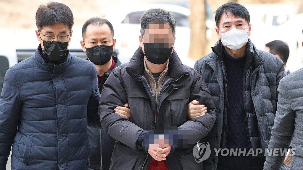 '창원 간첩단 사건' 연루자 영장실질심사 출석 모습. (사진=연합뉴스)