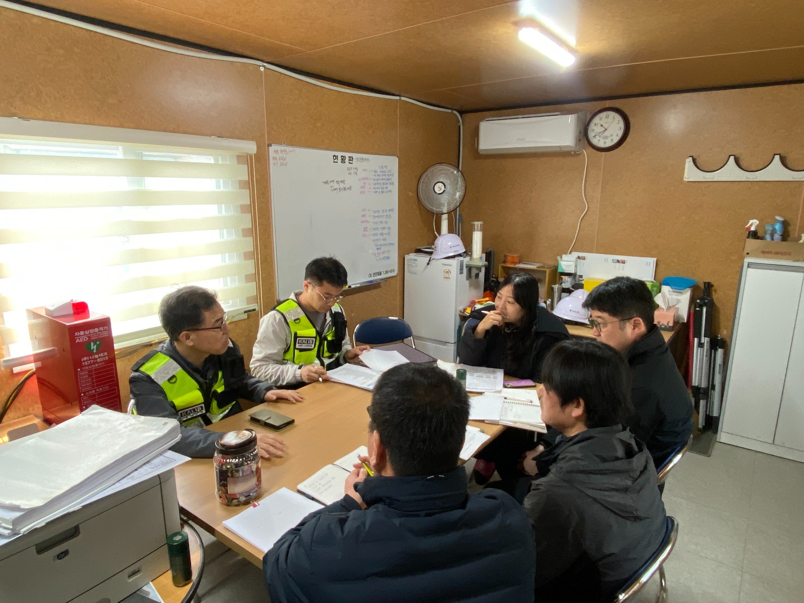 세종시 조치원읍 건설현장에서 안전코칭이 진행중인 모습.(사진=국토안전관리원)