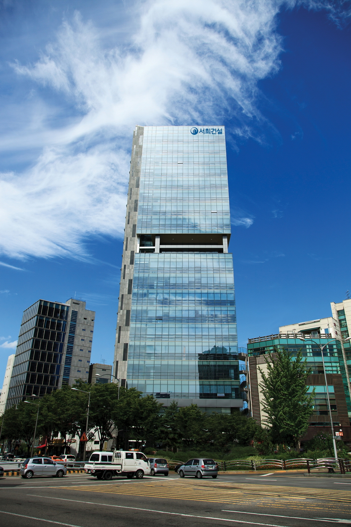 서희건설, 현장·본사 부문별 신입·경력직원 채용 실시