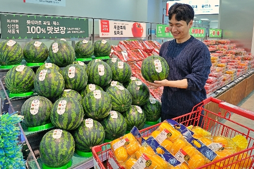롯데마트·슈퍼, AI 선별 참외, 수박 선보여
