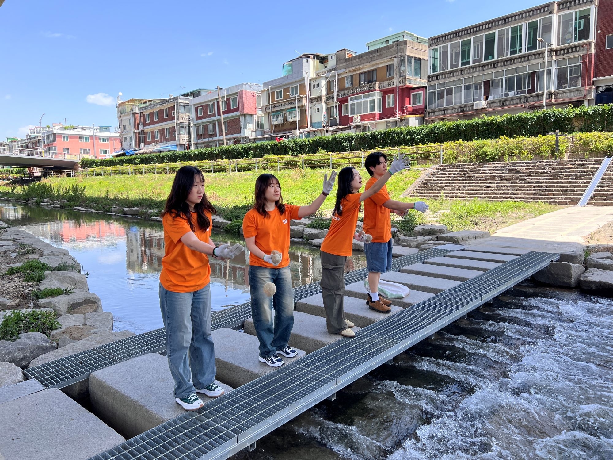 bhc그룹 ‘BSR 봉사단’, 환경 정화 활동 실시