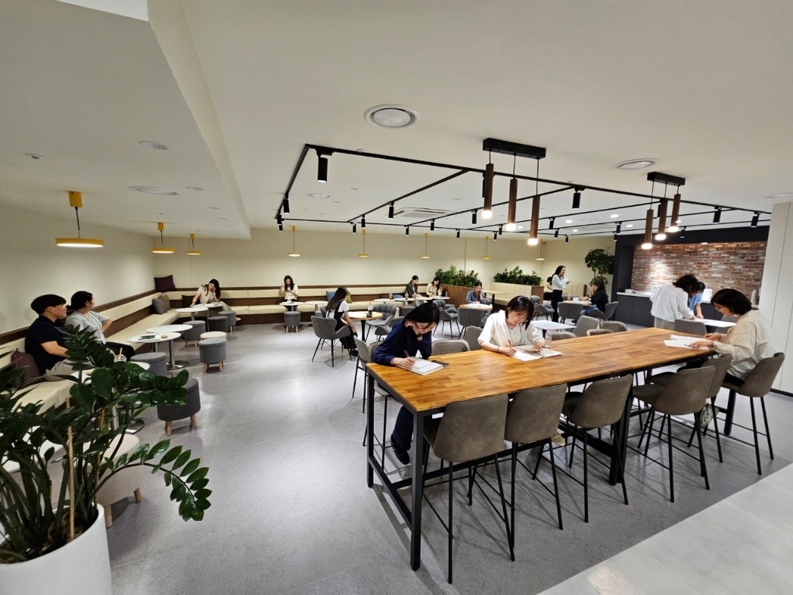 노랑풍선, 사내 공용 라운지 리뉴얼 단행