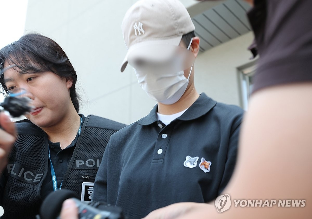 육군 12사단 '훈련병 사망' 사건과 관련해 규정을 어긴 군기훈련을 지시한 혐의를 받는 중대장.(사진=연합뉴스)