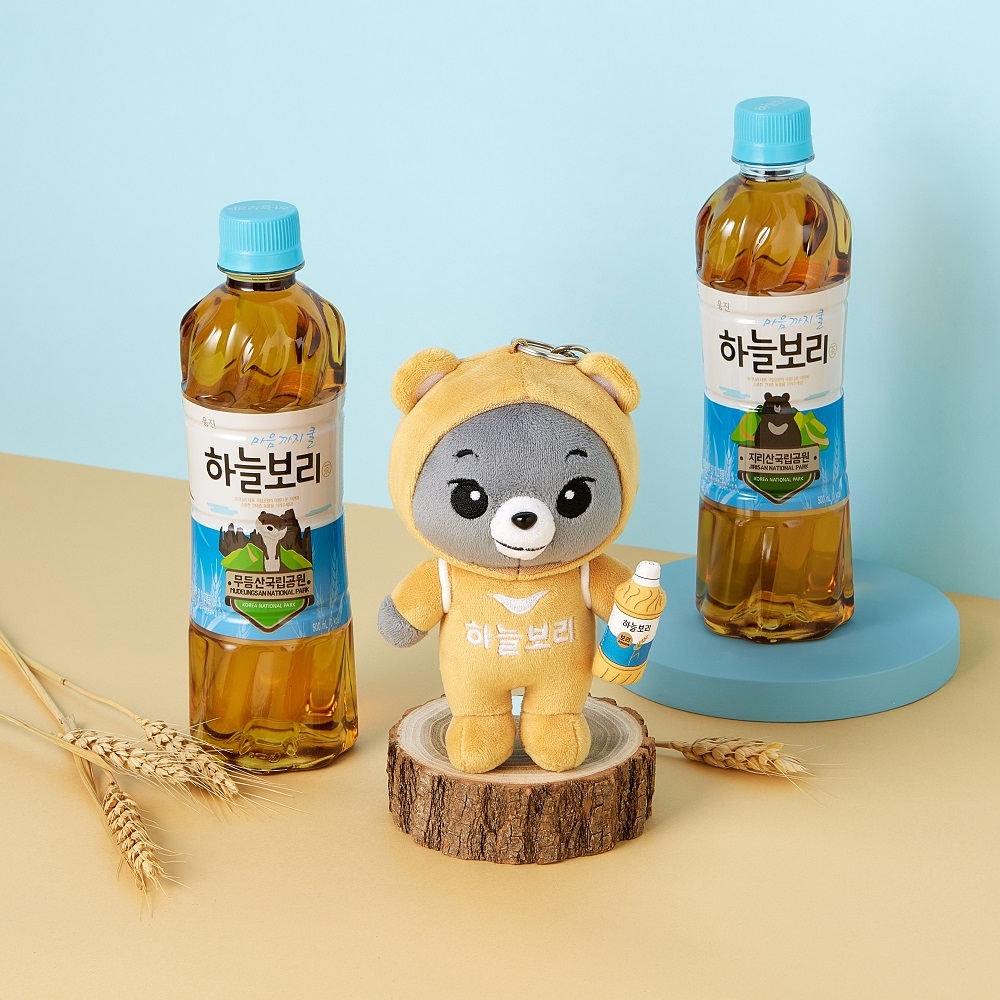 웅진식품, 하늘보리X국립공원 ‘하늘보리 반달이 키링’ 선보여