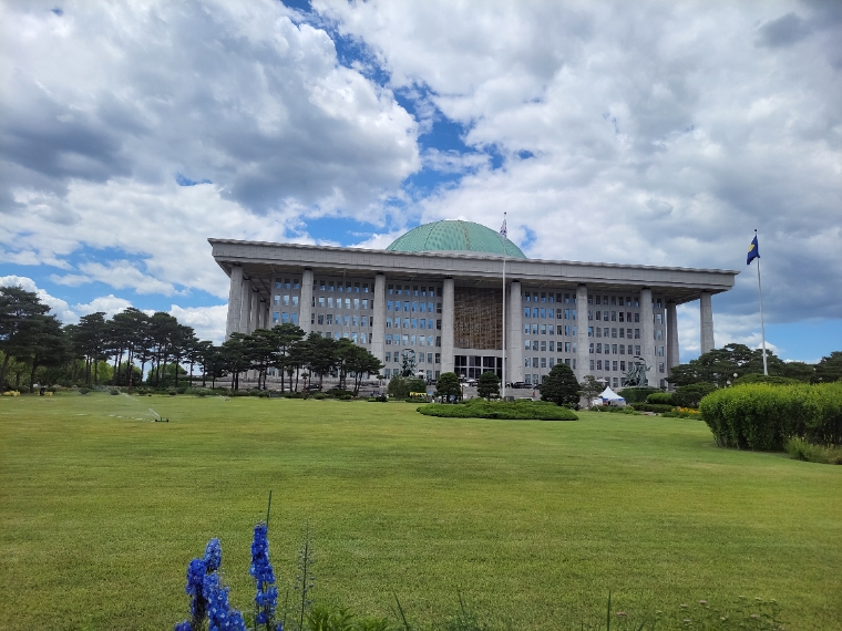 국회 본관 (사진=로이슈 이상욱 기자)