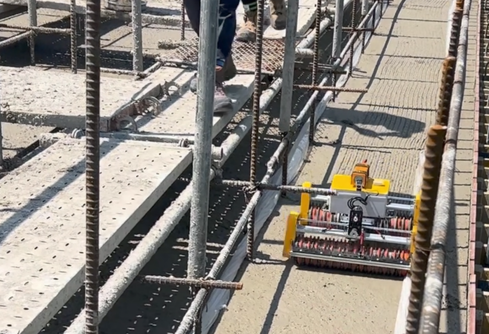 포스코이앤씨 콘크리트 시공이음부 요철생성로봇.(사진=포스코이앤씨)