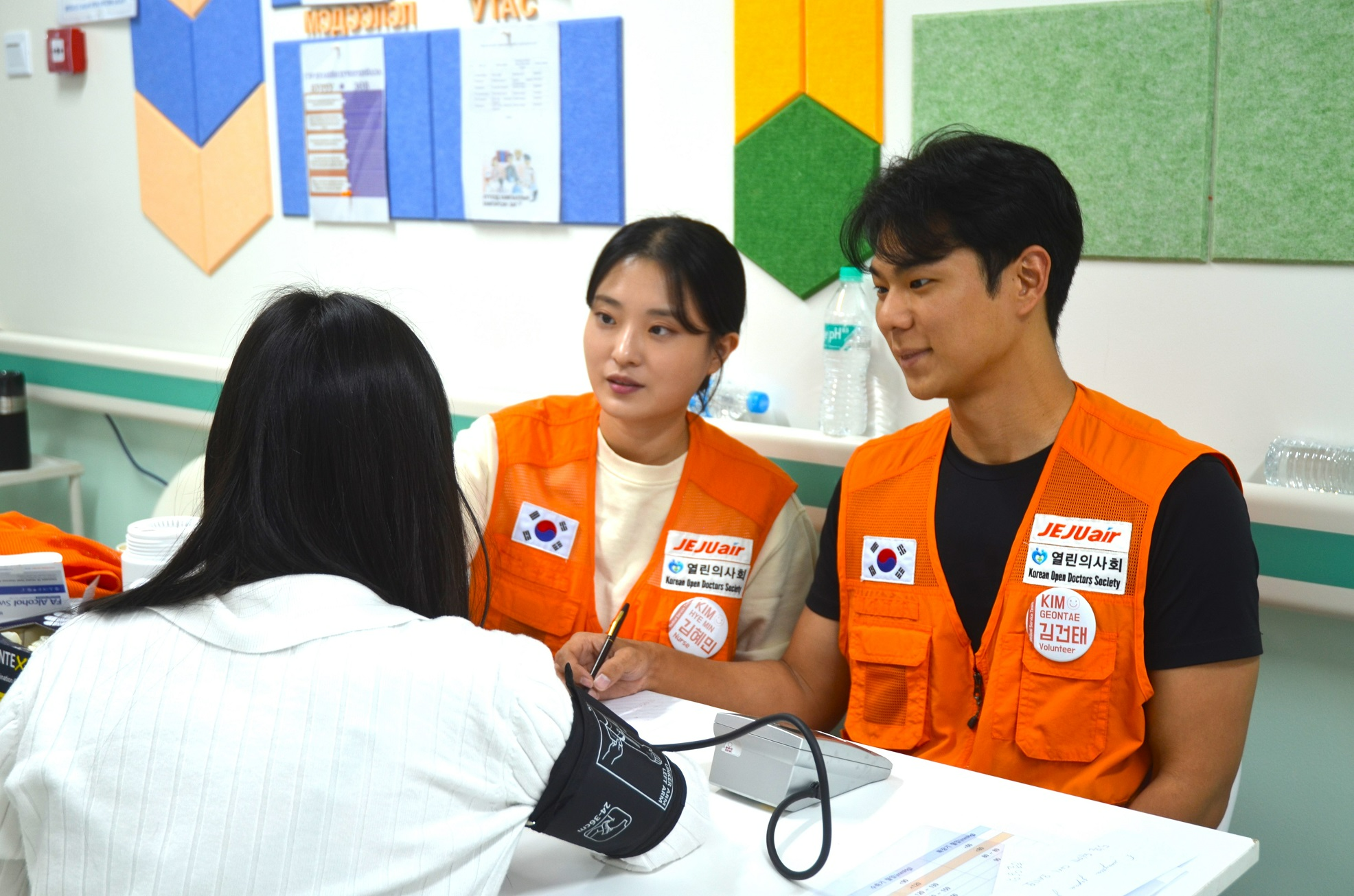 제주항공-열린의사회, 몽골서 의료봉사활동 전개